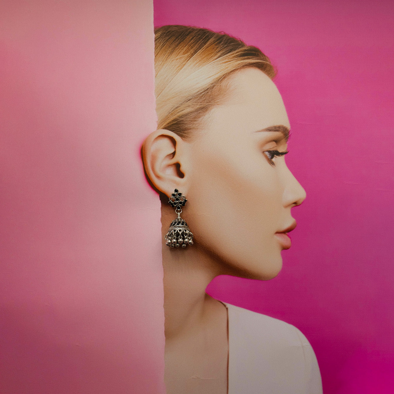 Diamond-Edged Jhumka Earrings with Eyespot Rhinestone Pattern – Traditional & Elegant